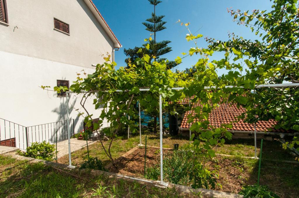Apartments & Rooms Bianca Mali Losinj Exterior photo